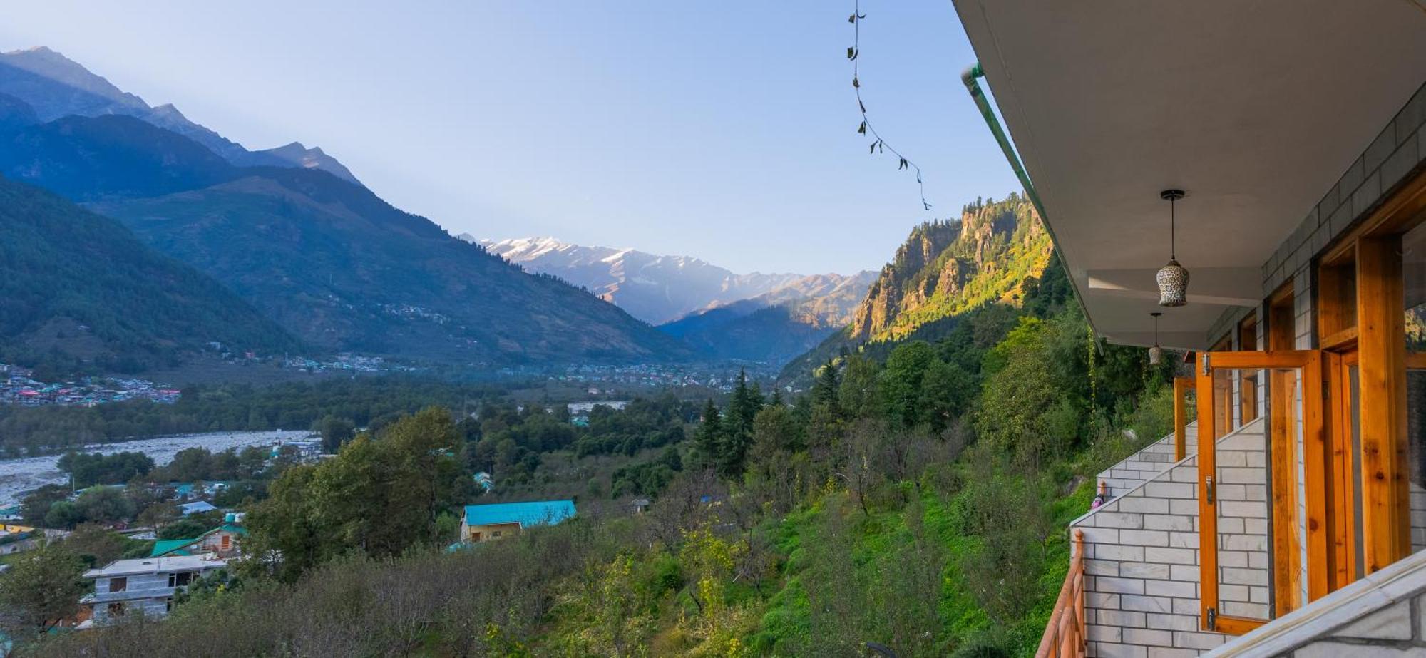 God'S Land Bed and Breakfast Manāli Esterno foto